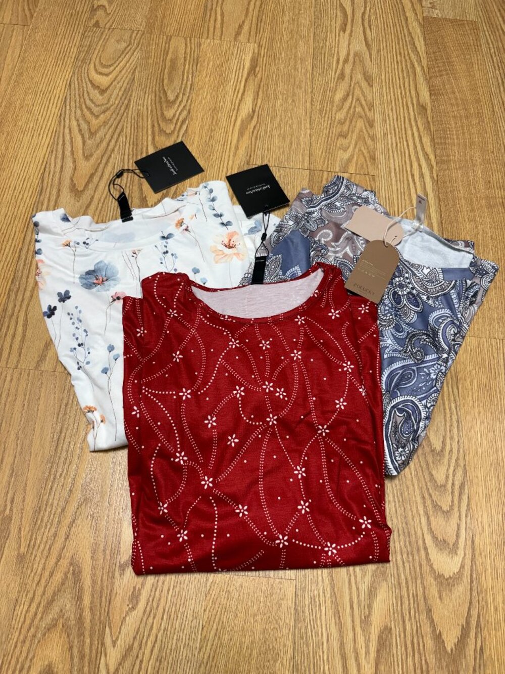 3 Women's Plus Size 2XL Assorted Colors and Print NWT  Long Sleeve Pullover